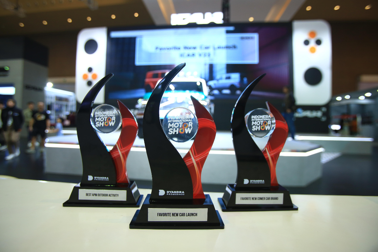Raih Tiga Penghargaan Bergengsi di IIMS 2026, iCAR Semakin Optimis Tegaskan Debut Kuatnya di Industri Otomotif Indonesia